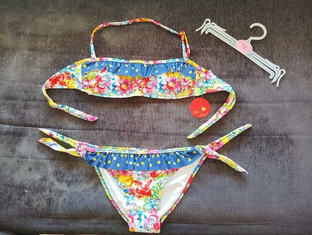 Bikini niña sin estrenar talla 12 años