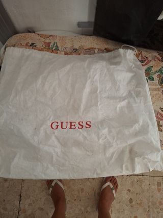 Bolso de mano Guess beige