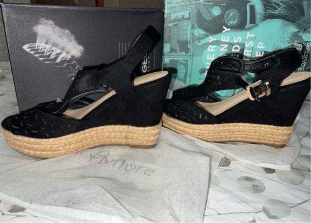 Sandalias cuña Geox negras talla 37