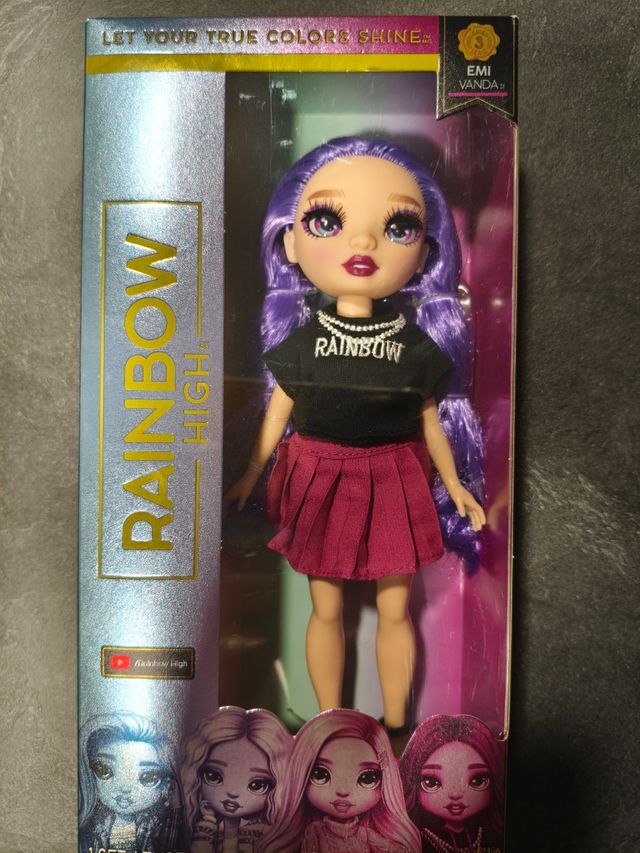 Muñeca Rainbow High Emi Vanda - Nueva en Caja