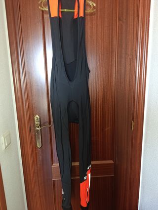 3 piezas=Chaqueta,Maillot y Culotte B'Twin.
