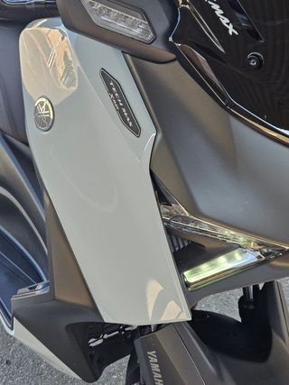 Yamaha tech max XMAX 300cc como si fuera nueva