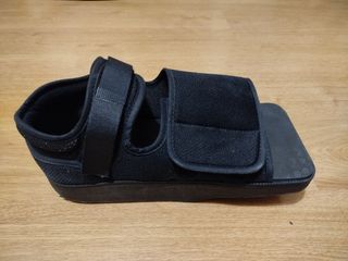 Zapato ortopédico negro