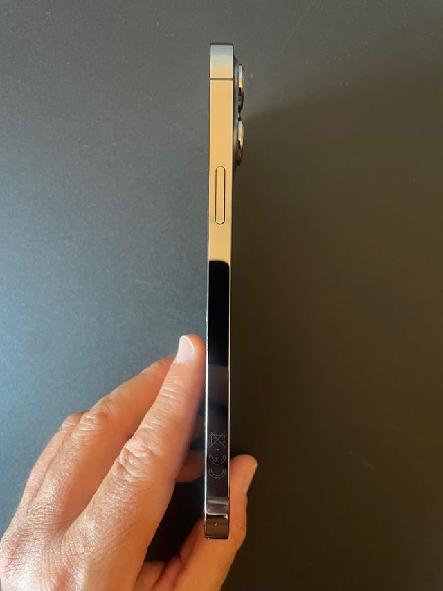 Apple iPhone 13 ProMax con PANTALLA ROTA