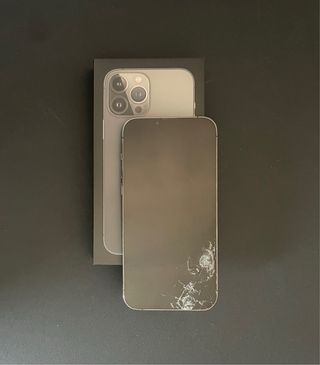 iPhone 13 ProMax PANTALLA ROTA
Piezas/Reparación