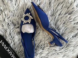 Zapatos elegantes Primadonna azules con pedrería