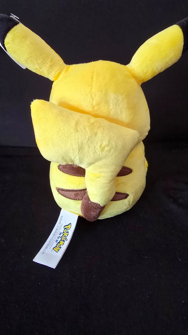 Pikachu peluche