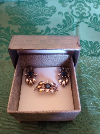 Conjunto Plata Ley Pendientes y Anillo. En persona