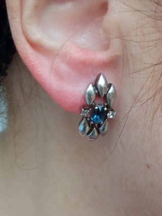 Conjunto Plata Ley Pendientes y Anillo. En persona