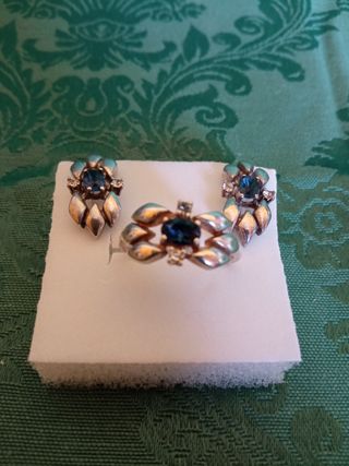 Conjunto Plata Ley Pendientes y Anillo. En persona