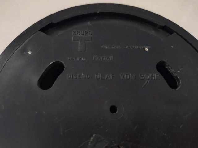 6 Percheros Kartell Olaf von Bohr Negros