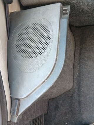 Bandeja altavoces Hyundai Accent X-3