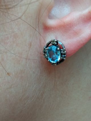 Conjunto Plata Ley Anillo y Pendientes. En persona