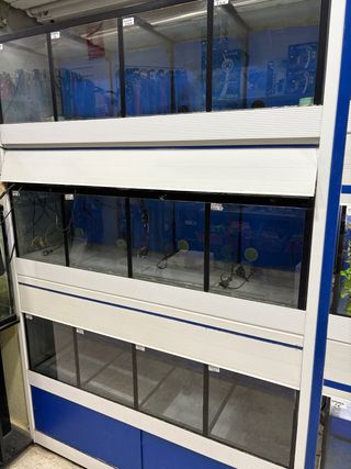 Módulo de acuario de cristal y metal