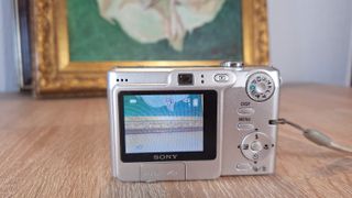 Sony Cyber-Shot DSC-W35 Cámara Digital Plata