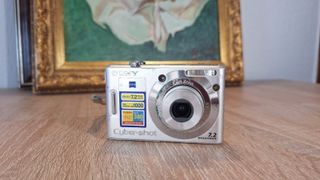 Sony Cyber-Shot DSC-W35 Cámara Digital Plata