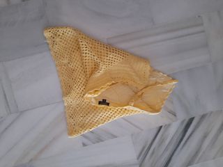 Top de crochet amarillo talla S