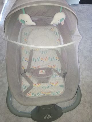 Minicuna colecho y hamaca eléctrica