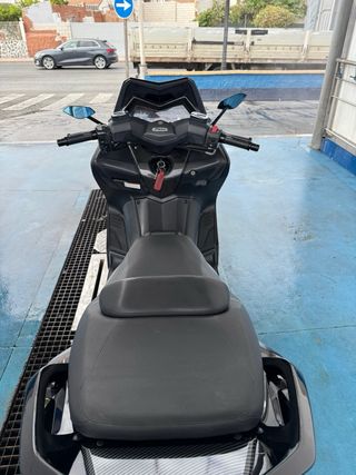 YAMAHA TMAX 530 FULL EXTRAS Y POCOS KM