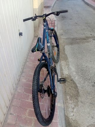 Bicicleta Cannondale Trail Azul
