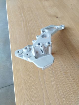 Soporte Estribo BMW F800GS/F850GS/F900GS Dcho