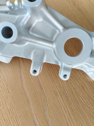 Soporte Estribo BMW F800GS/F850GS/F900GS Dcho