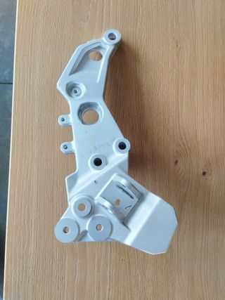 Soporte Estribo BMW F800GS/F850GS/F900GS Dcho
