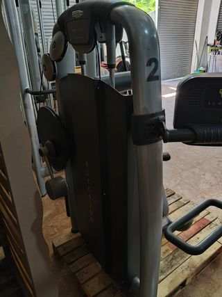 MAQUINA LUMBAR TECHNOGYM!