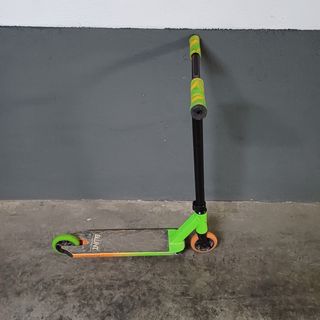 Patinete Scooter Freestyle Verde y Negro