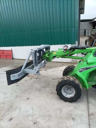 CUCHILLA EMPUJADOR GOMA MULTIUSOS