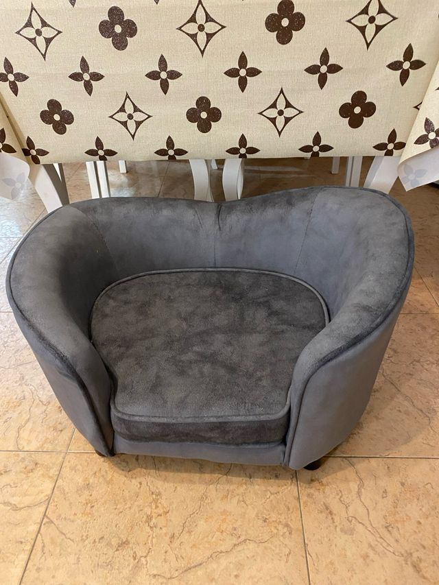 Sofá para perros de ante nuevo