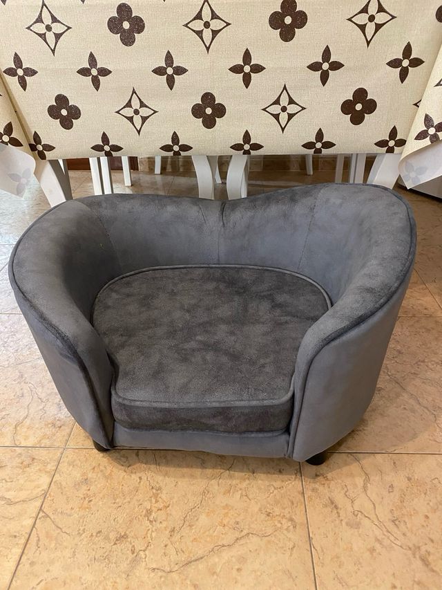 Sofá para perros de ante nuevo