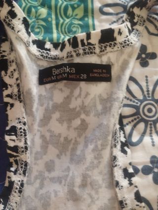 Camiseta Bershka Estampada