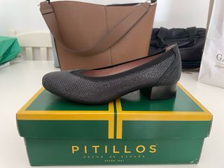 Zapatos de tacón Pitillos grises