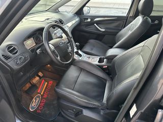 Ford S-MAX perfecto estado general 