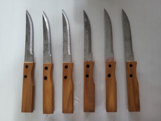 Ceppo portacoltelli in legno per 6 coltelli