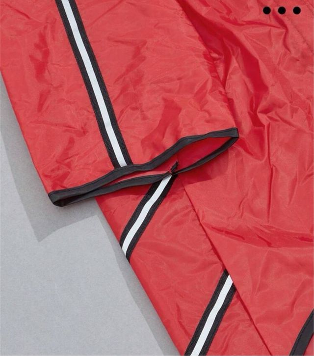Chubasquero para perro rojo