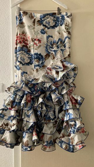 Traje de flamenca con accesorios