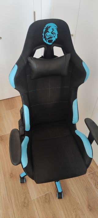 Silla Gaming Ajustable Negra y Azul