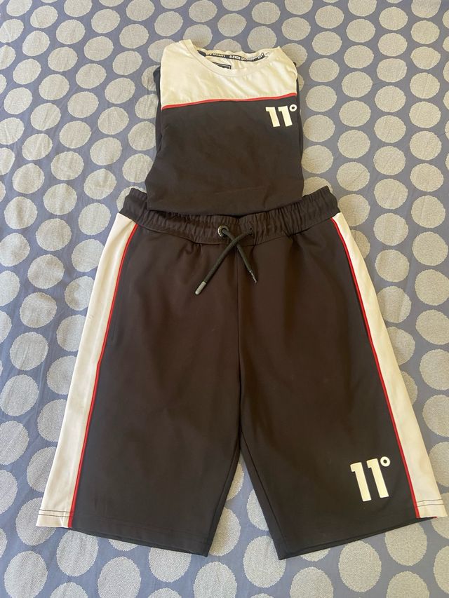 Conjunto 11 Degrees Camiseta y Pantalón XS de segunda mano por 12