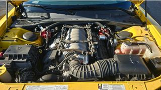 Dodge charger 2007 6.1 (con Glp)