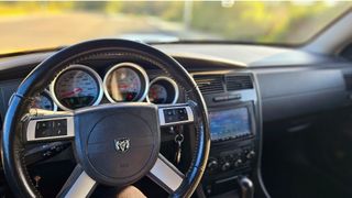 Dodge charger 2007 6.1 (con Glp)