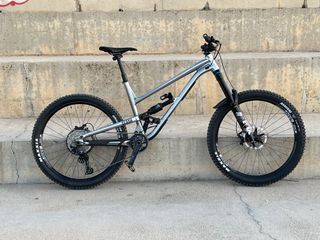 Bicicleta COMMENCAL CLASH 27.5
