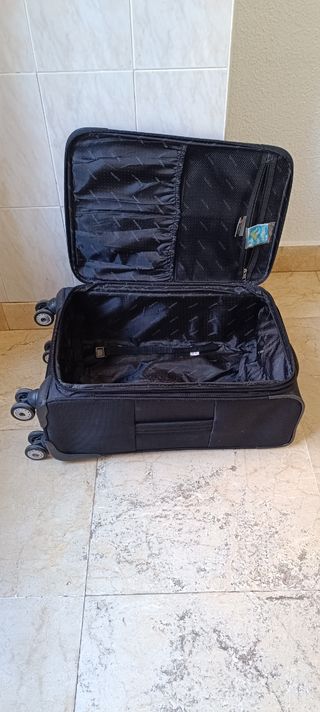 Maleta de viaje Primicia Negra talla L / 4 ruedas