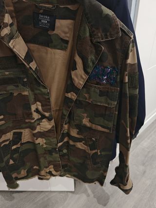 Camisa Bershka camuflaje S
