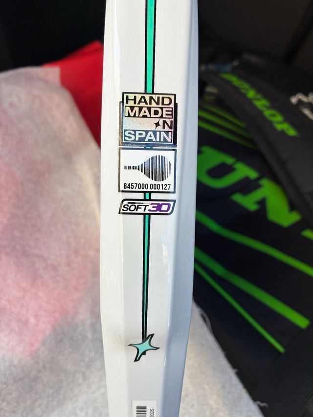 Pala de pádel Starvie TRITON nueva