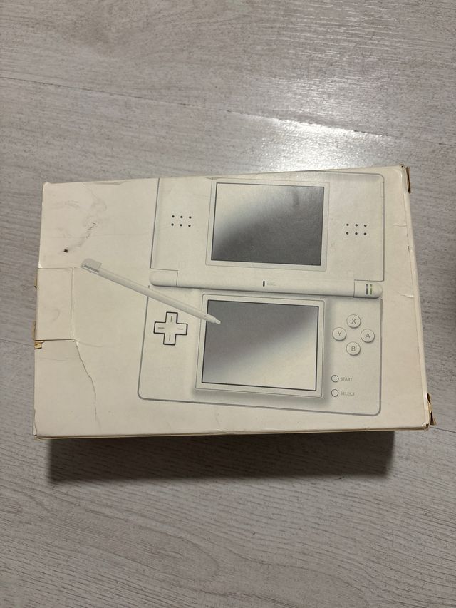Nintendo DS Bianco con scatola e manuali