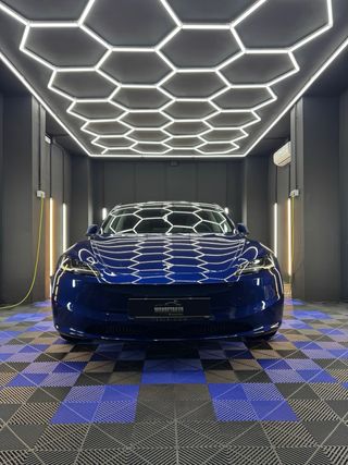 Centro de detailing y lavado de coches a mano