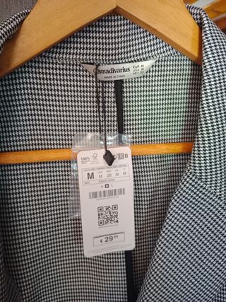 Blazer- pichi Stradivarius Negro Talla M