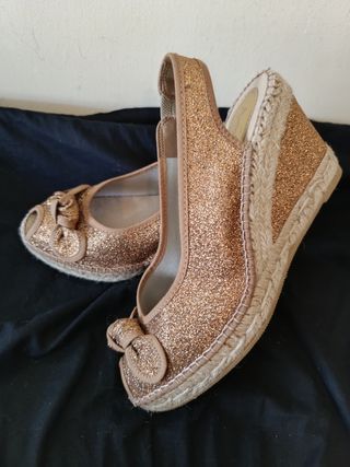Zapatos mujer NUEVOS, tejido cobre brillante
